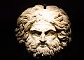 Cabeza de Júpiter en un clípeo. Museo Arqueológico Nacional de Florencia 01
