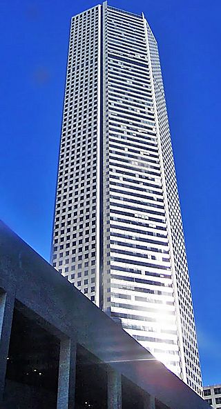 Chase Tower, a block away.jpg