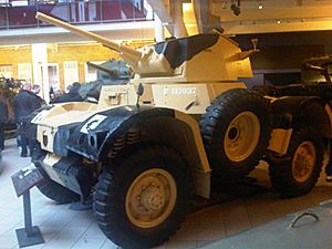 Archivo:Daimler mark 14 x 4 armoured car - Imperial War Museum 1