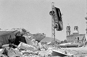 Archivo:Destruction in the al-Qunaytra village in the Golan Heights, after the Israeli withdrawal in 1974