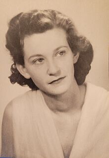 Doreen-carwithen-portrait.jpg