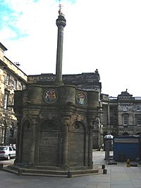 Archivo:Edinburgh mercat cross
