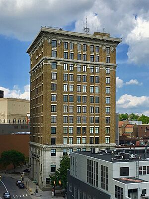 Archivo:First Community Bank Building Grand Rapids