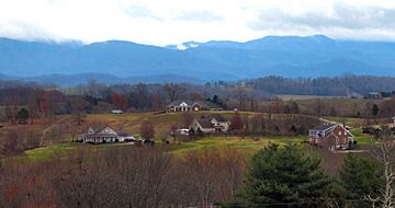 Archivo:Greene-county-bald-mtns-tn1