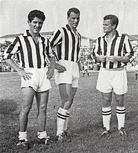 Archivo:Juventus FC - 'Magical Trio' (Sívori, Charles, Boniperti)