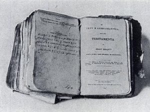 Archivo:Malagasy bible