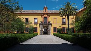Archivo:Patio de Doña María de Padilla. Alcázar de Sevilla