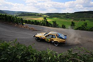 Archivo:Porsche 924 GTS - 2008 Rallye Deutschland