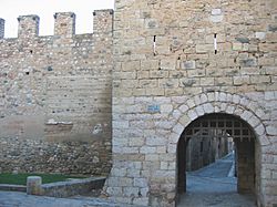 Archivo:Portal de Sant Jordi 1