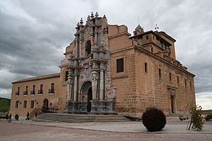 Archivo:Santuario de Caravaca de la Cruz-2011
