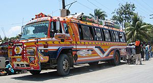 Archivo:Tap tap public transportation Haiti