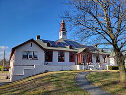 Town Hall, Plainfield CT.jpg