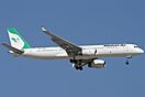 Tupolev Tu-204-120, Mahan Air (Cairo Aviation) AN0989279.jpg