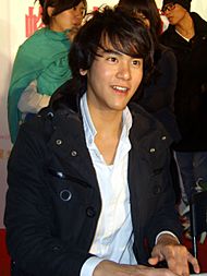 2008TIBE Day2 Hall2 MightyMedia Honey and Clover Signing EddiePeng.jpg