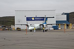 Archivo:C-GECN at Iqaluit Airport