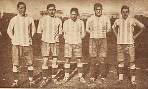 Archivo:Carricaberry, Penella, Sosa, Seoane y Orsi, Estadio, 1943-07-16 (48)