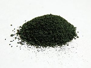 Archivo:Chromium(III)-oxide-sample