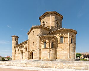 Archivo:Church of Saint Martin of Tours, Frómista - Apse