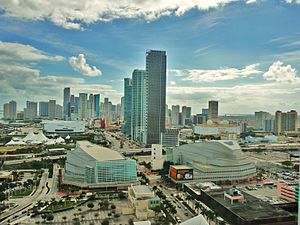 Archivo:Downtown Miami from north 20100129