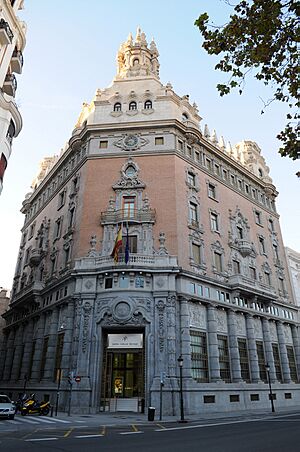 Archivo:Edificio Glorieta