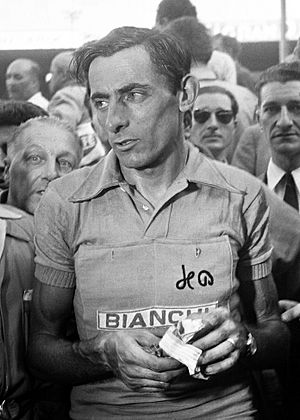 Archivo:Fausto Coppi, Tour de France 1952 01 (cropped)