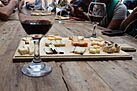 Queso y vino
