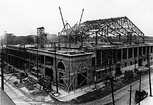 Archivo:Forum Montreal