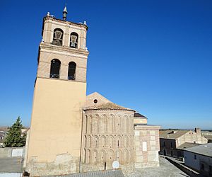 Archivo:Iglesia de Santiago (Alcazarén, Valladolid)