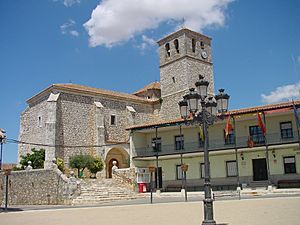 Archivo:Iglesia en Belmonte de Tajo