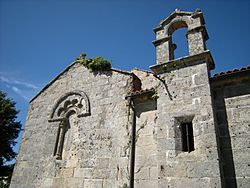 Igrexa de Santa María de Xaviña, Camariñas.jpg