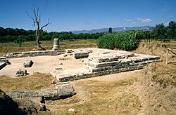Archivo:Locri Epizefiri zona del tempio 02