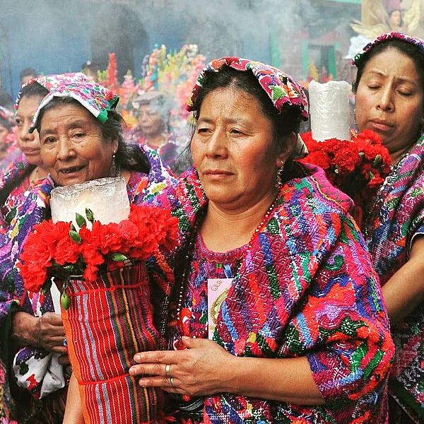 Mujeres mayas San Pedro