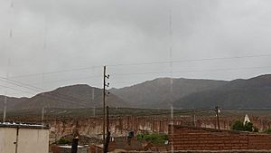 Archivo:Paisaje nublado Barrancas