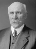Archivo:Philippe Pétain (en civil, autour de 1930)