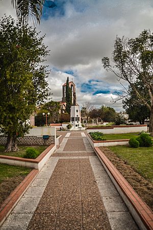 Archivo:Plaza principal "independencia"- - Comuna de Humboldt (Santa Fe)