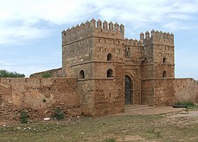 Puerta de la alcazaba de Mehdia.jpg
