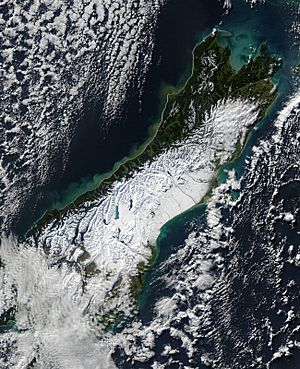 Archivo:Satellite image of South Island New Zealand
