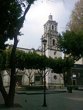 Templo y Antiguo Convento de la Concepción desde la Plaza.jpg