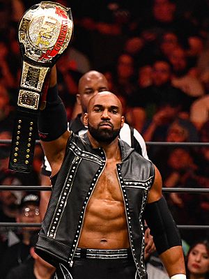 Archivo:All Elite Wrestling TNT Champion - Scorpio Sky (cropped)