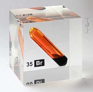 Archivo:Bromine vial in acrylic cube