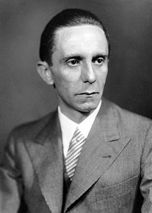 Archivo:Bundesarchiv Bild 146-1968-101-20A, Joseph Goebbels