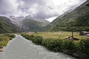 Archivo:CH Rhone upper reaches 1-bs