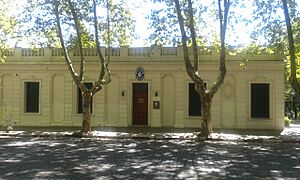 Archivo:Consulado argentino en Colonia