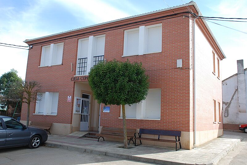 Dehesa de Romanos 001 Ayuntamiento