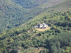 El Santuario desde el Camino de la Central - panoramio.jpg