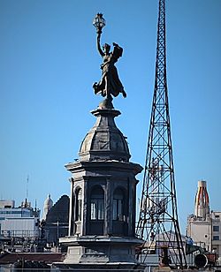 Archivo:Estatua Palas Atenea Casa de la Cultura Buenos Aires 01
