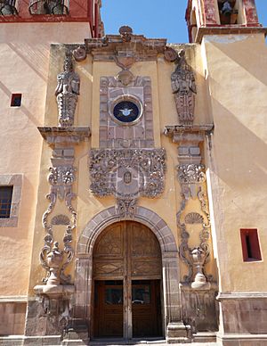 Archivo:Fachada de la capilla de la Tercera Orden de Santo.Domingo, Qro. 