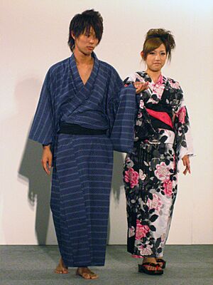 Archivo:Himeji Yukata Matsuri 2009p1 006