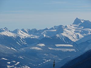 Archivo:Monashee peaks