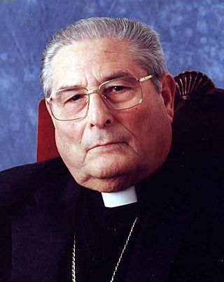 Mons. Noguer Carmona (30877902856).jpg